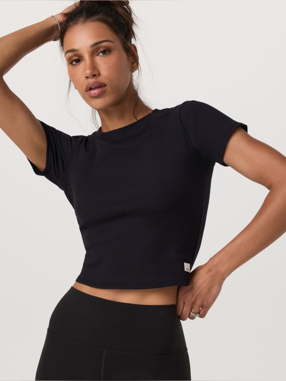 Vuori Pose Fitted Tee